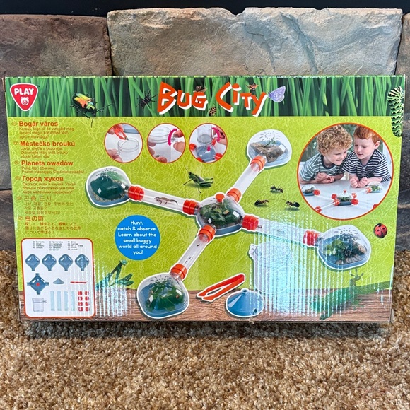 Bug City Insect Exploration Kit - Picture 2 of 2